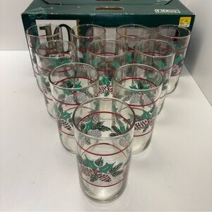 Libbey vintage 80s set of 10 Christmas-themed glasses with holly and pine NIB